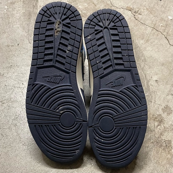 Air Jordan 1 High OG Obsidian - Picture 5 of 6